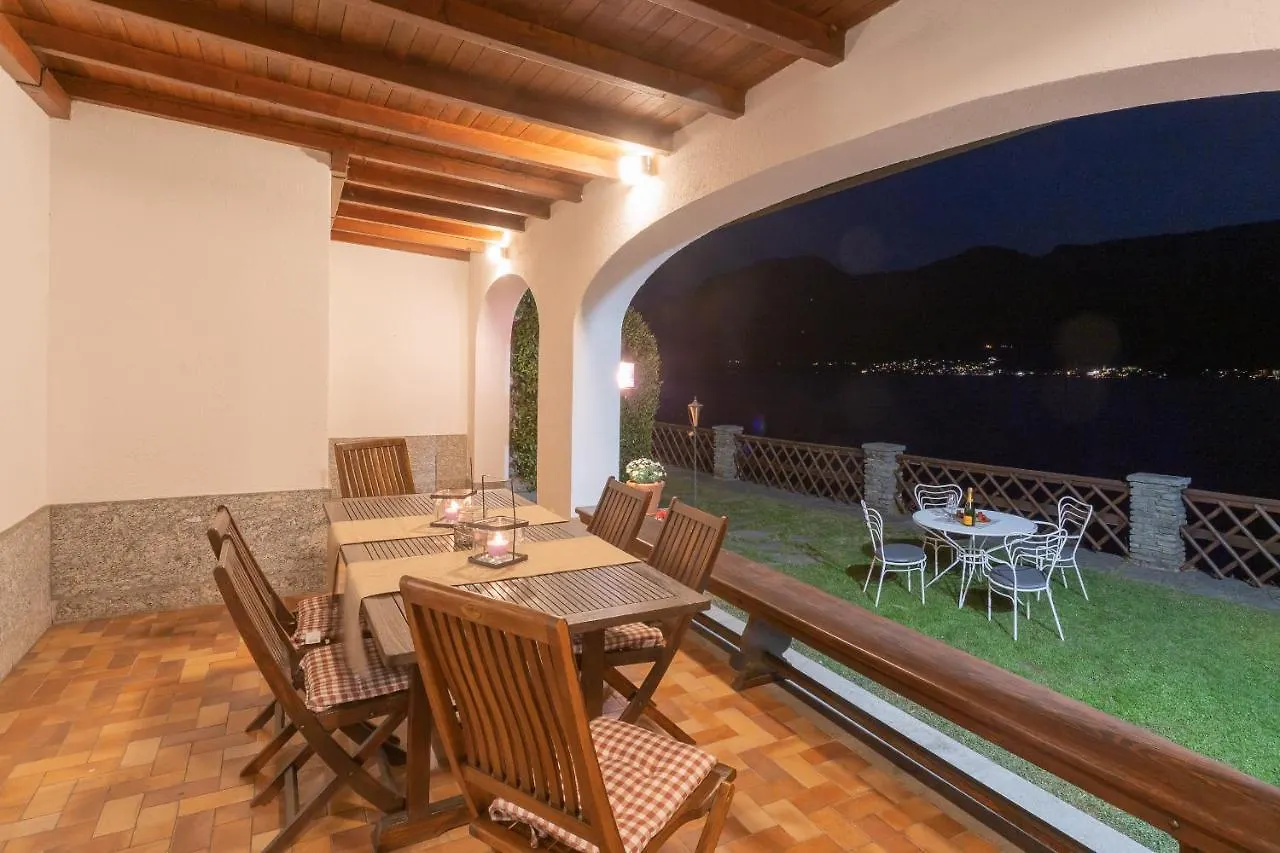 Villa Bianca - Front Lake Pool By Rent All Como Sala Comacina 0*,  Italia
