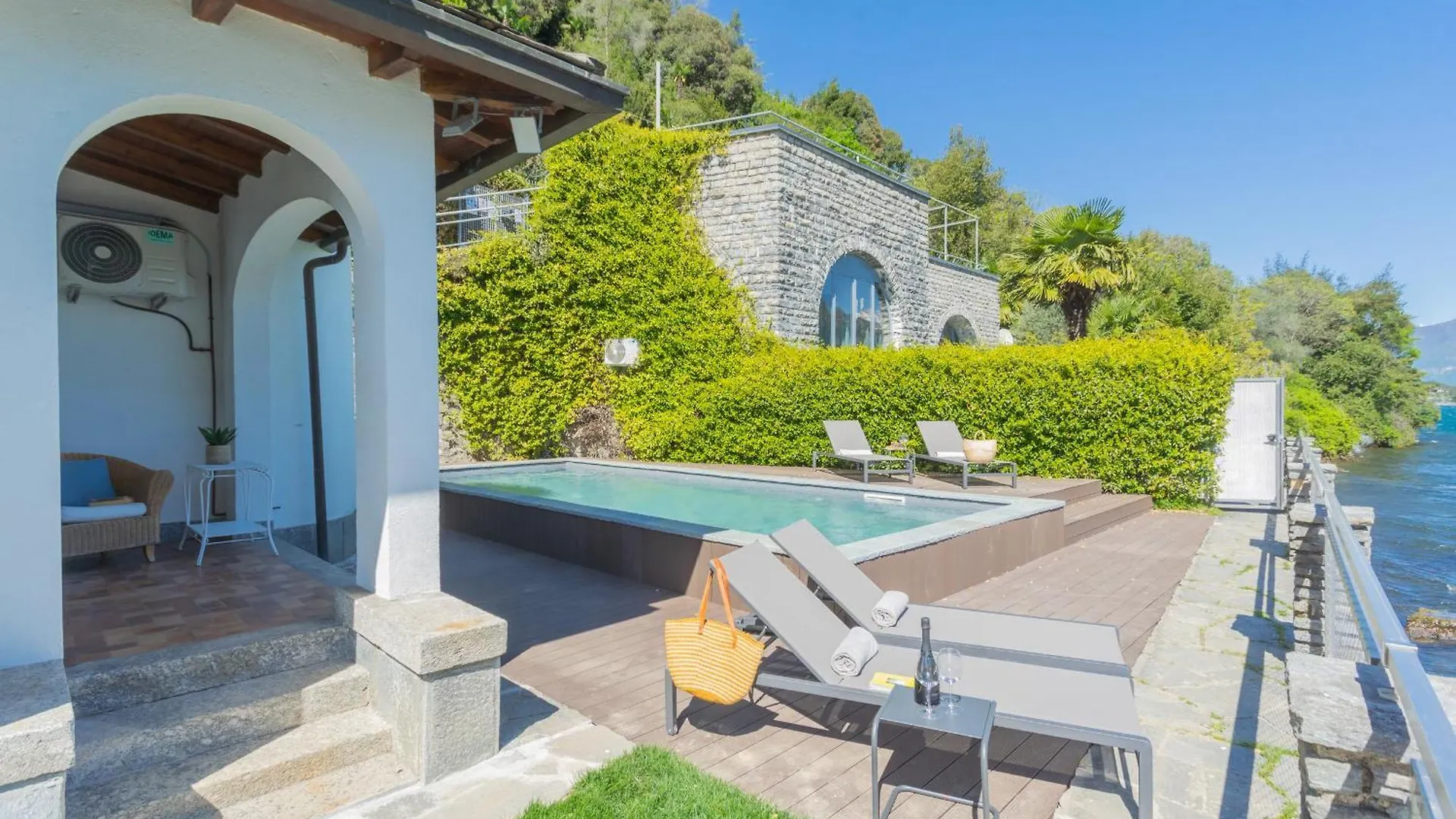 Villa Bianca - Front Lake Pool By Rent All Como Sala Comacina